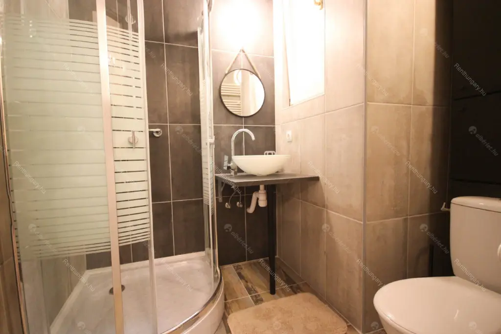 Kiadó albérlet 217000 Ft/hó áron: Budapest, V. kerület  Balassi Bálint utca. Mérete: 35 nm, 1 szobás | Alberlet.hu - 6703904