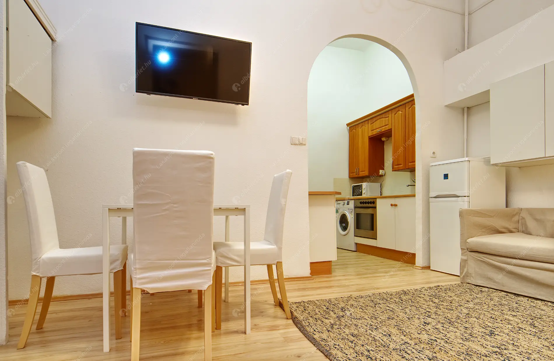 Kiadó albérlet 248000 Ft/hó áron: Budapest, V. kerület  Balassi Bálint utca. Mérete: 42 nm, 2 szobás | Alberlet.hu - 6638023