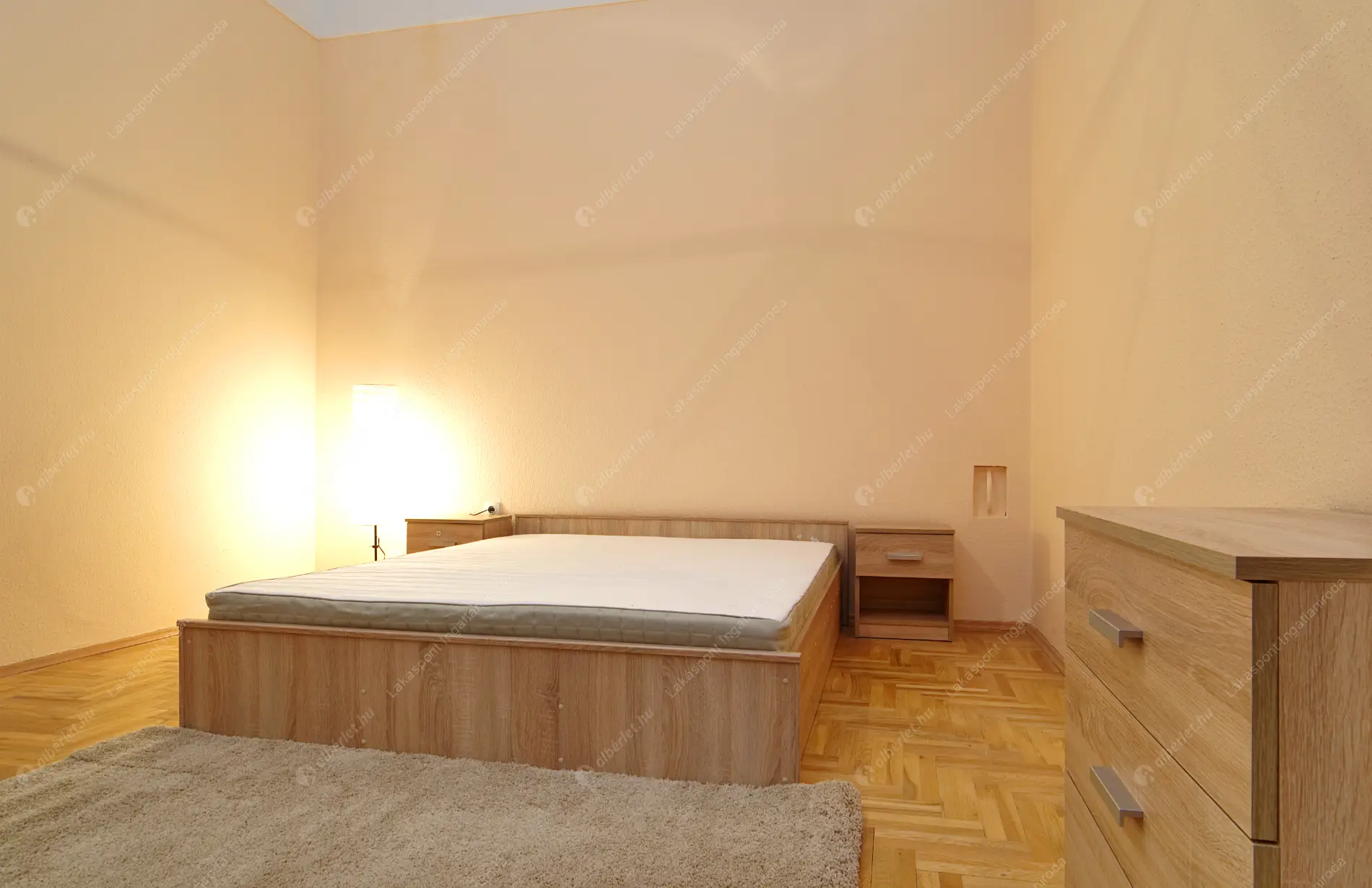 Kiadó albérlet 248000 Ft/hó áron: Budapest, V. kerület  Balassi Bálint utca. Mérete: 42 nm, 2 szobás | Alberlet.hu - 6638031