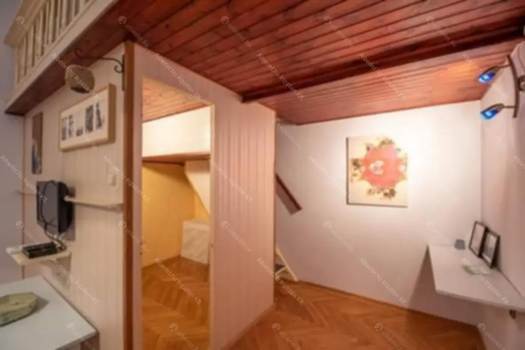 Kiadó albérlet 200000 Ft/hó áron: Budapest, V. kerület  Balassi Bálint utca. Mérete: 42 nm, 1 szobás | Alberlet.hu - 6661968