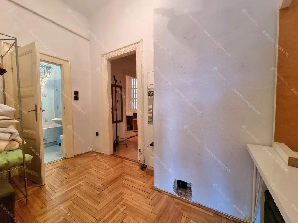 Kiadó albérlet 199000 Ft/hó áron: Budapest, V. kerület  Balassi Bálint utca. Mérete: 44 nm, 1 szobás | Alberlet.hu - 6652391