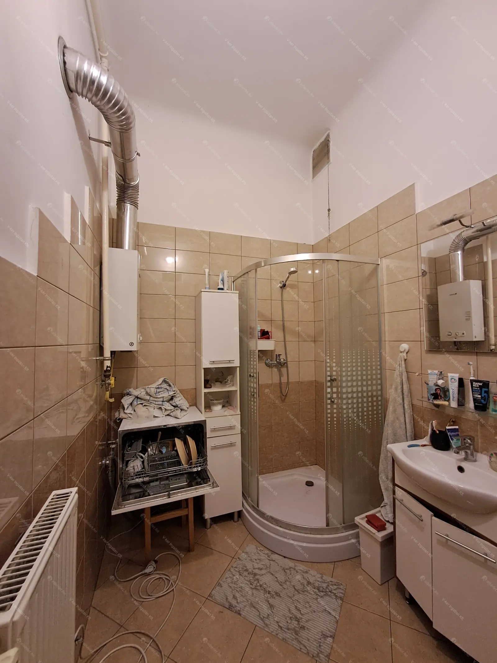 Kiadó albérlet 350000 Ft/hó áron: Budapest, V. kerület  Balassi Bálint utca. Mérete: 77 nm, 2 szobás | Alberlet.hu - 6705332