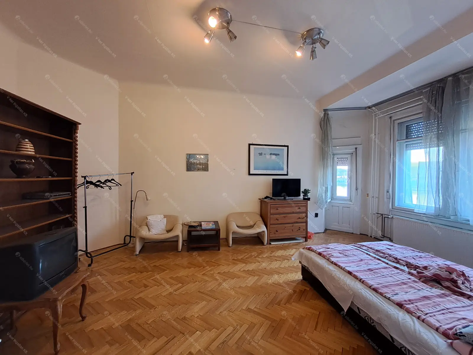 Kiadó albérlet 350000 Ft/hó áron: Budapest, V. kerület  Balassi Bálint utca. Mérete: 77 nm, 2 szobás | Alberlet.hu - 6705336