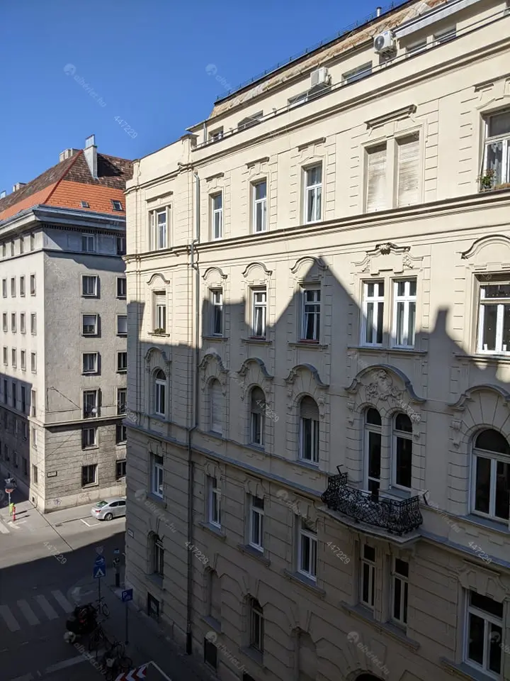 Kiadó albérlet 250000 Ft/hó áron: Budapest, V. kerület  Balaton utca. Mérete: 30 nm, 1 szobás | Alberlet.hu - 5611963