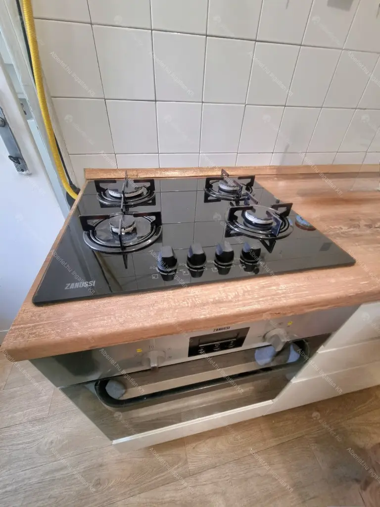 Kiadó albérlet 290000 Ft/hó áron: Budapest, V. kerület  Balaton utca. Mérete: 62 nm, 2 szobás | Alberlet.hu - 6691916