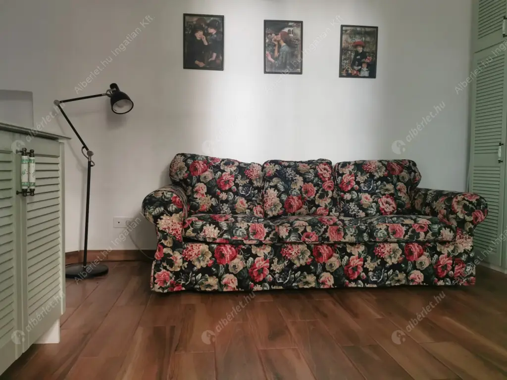 Kiadó albérlet 250000 Ft/hó áron: Budapest, V. kerület  Bástya utca. Mérete: 27 nm, 1 szobás | Alberlet.hu - 6599980