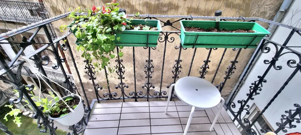 Kiadó albérlet 640000 Ft/hó áron: Budapest, V. kerület  Belgrád rakpart. Mérete: 100 nm, 3 szobás | Alberlet.hu - 6517261