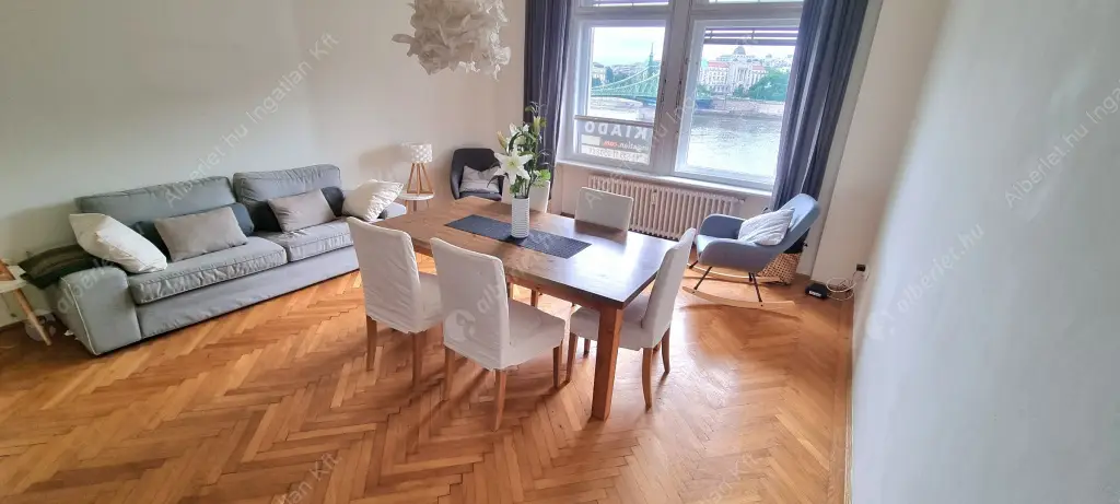 Kiadó albérlet 539000 Ft/hó áron: Budapest, V. kerület  Belgrád rakpart. Mérete: 100 nm, 3 szobás | Alberlet.hu - 6615670