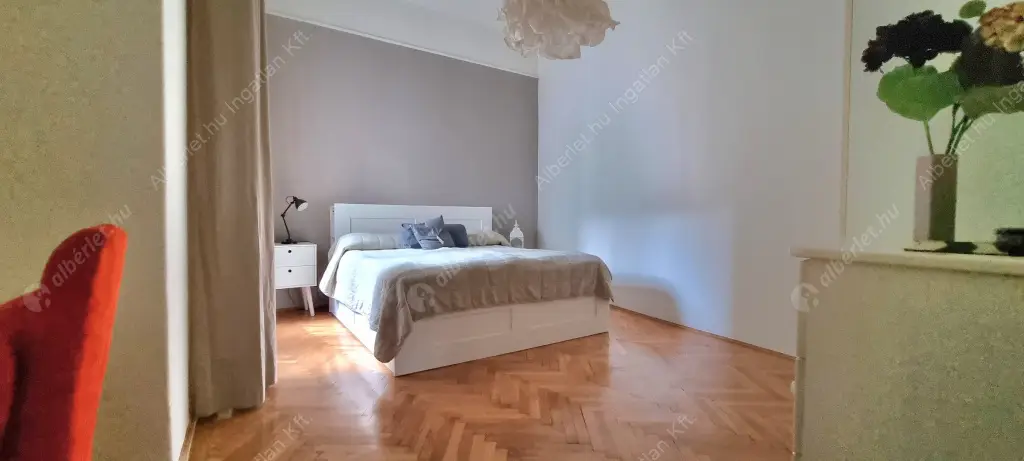 Kiadó albérlet 539000 Ft/hó áron: Budapest, V. kerület  Belgrád rakpart. Mérete: 100 nm, 3 szobás | Alberlet.hu - 6615677