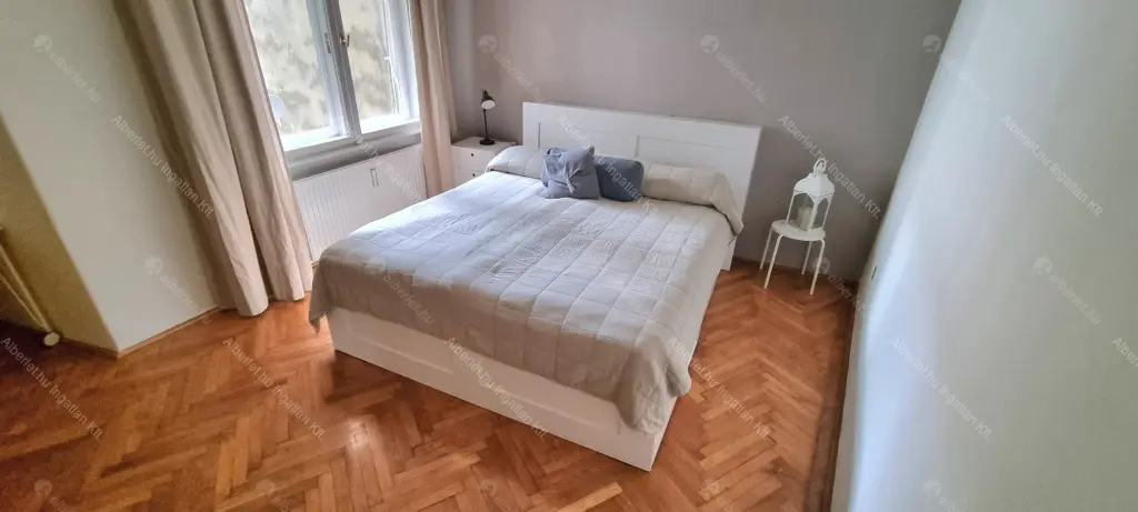 Kiadó albérlet 539000 Ft/hó áron: Budapest, V. kerület  Belgrád rakpart. Mérete: 100 nm, 3 szobás | Alberlet.hu - 6678777