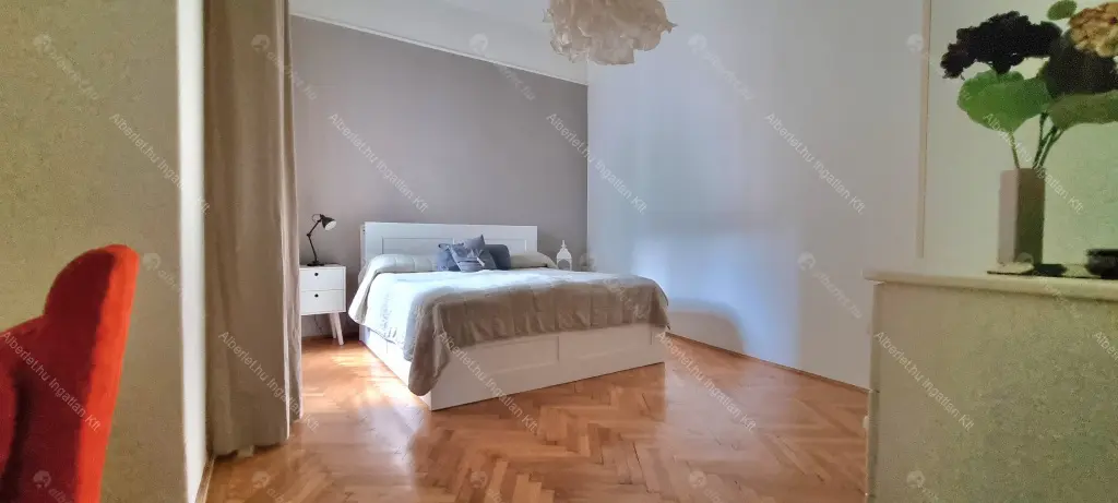 Kiadó albérlet 539000 Ft/hó áron: Budapest, V. kerület  Belgrád rakpart. Mérete: 100 nm, 3 szobás | Alberlet.hu - 6678782