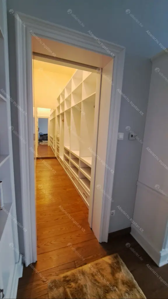 Kiadó albérlet 491000 Ft/hó áron: Budapest, V. kerület  Belgrád rakpart. Mérete: 72 nm, 2 szobás | Alberlet.hu - 6680551