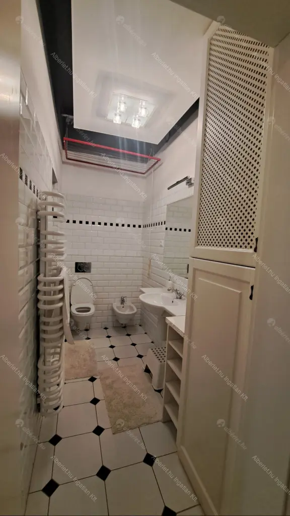 Kiadó albérlet 456000 Ft/hó áron: Budapest, V. kerület  Belgrád rakpart. Mérete: 72 nm, 2 szobás | Alberlet.hu - 6709607