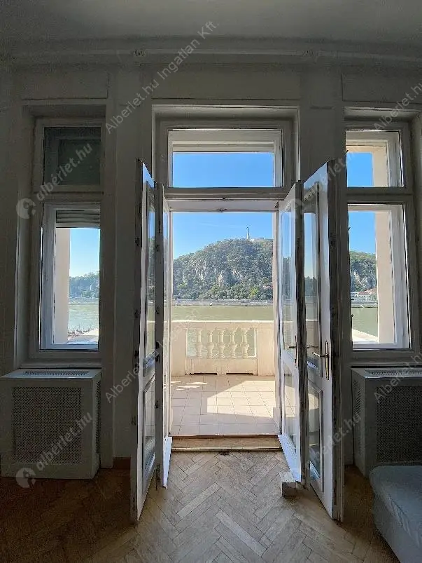 Kiadó albérlet 774000 Ft/hó áron: Budapest, V. kerület  Belgrád rakpart. Mérete: 83 nm, 2 szobás | Alberlet.hu - 6597456