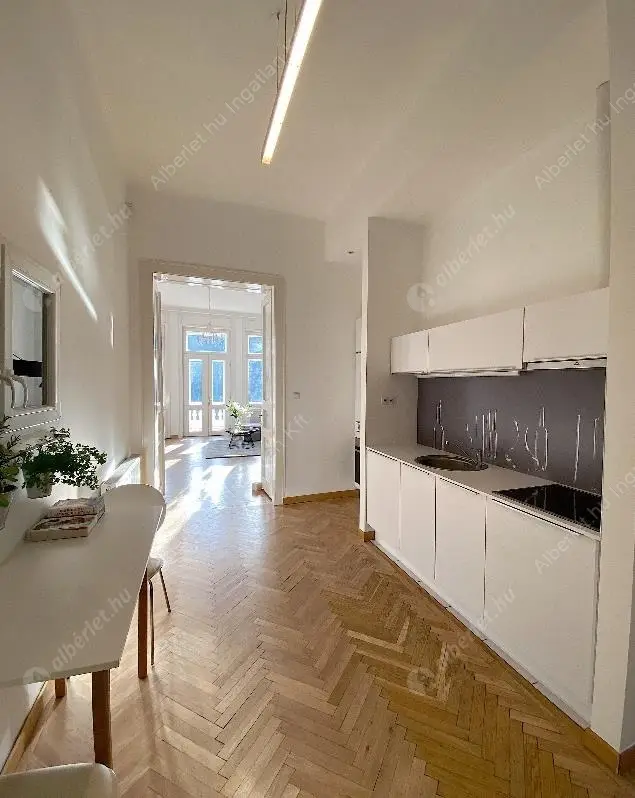 Kiadó albérlet 774000 Ft/hó áron: Budapest, V. kerület  Belgrád rakpart. Mérete: 83 nm, 2 szobás | Alberlet.hu - 6597465