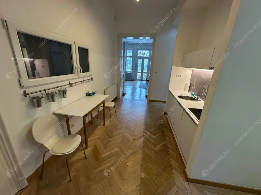 Kiadó albérlet 772000 Ft/hó áron: Budapest, V. kerület  Belgrád rakpart. Mérete: 83 nm, 2 szobás | Alberlet.hu - 6614888
