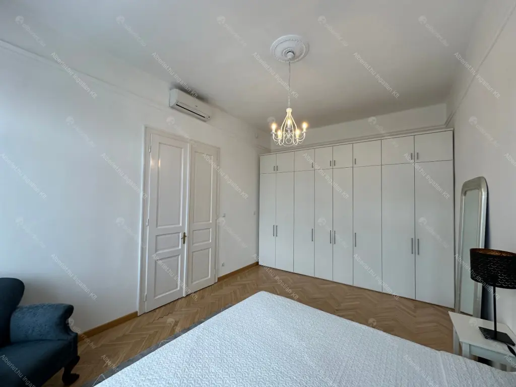 Kiadó albérlet 617000 Ft/hó áron: Budapest, V. kerület  Belgrád rakpart. Mérete: 83 nm, 2 szobás | Alberlet.hu - 6681667