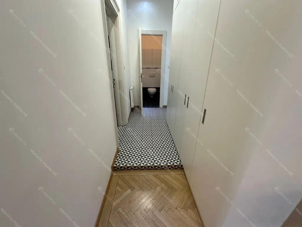 Kiadó albérlet 617000 Ft/hó áron: Budapest, V. kerület  Belgrád rakpart. Mérete: 83 nm, 2 szobás | Alberlet.hu - 6681672