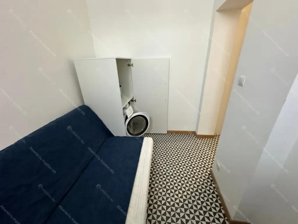 Kiadó albérlet 617000 Ft/hó áron: Budapest, V. kerület  Belgrád rakpart. Mérete: 83 nm, 2 szobás | Alberlet.hu - 6681677