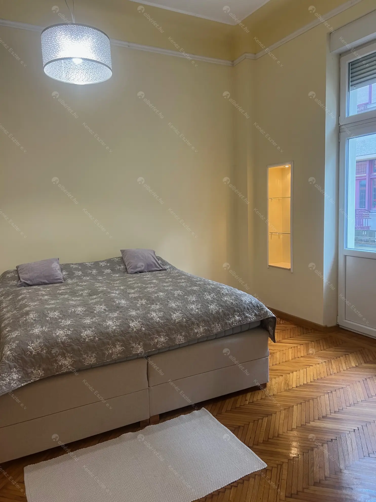 Kiadó albérlet 458000 Ft/hó áron: Budapest, V. kerület  Belgrád rakpart. Mérete: 86 nm, 2 szobás | Alberlet.hu - 6592109