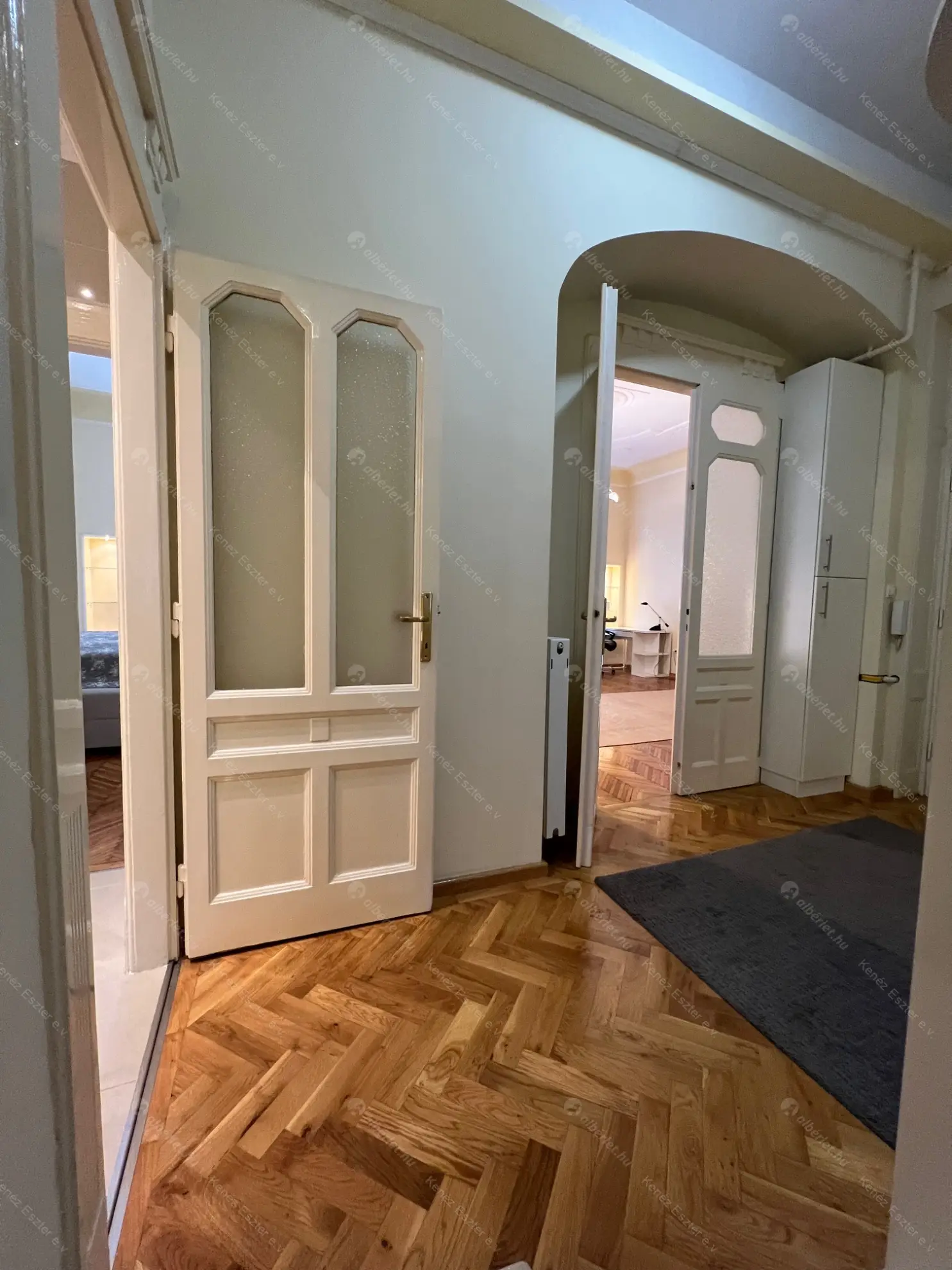 Kiadó albérlet 458000 Ft/hó áron: Budapest, V. kerület  Belgrád rakpart. Mérete: 86 nm, 2 szobás | Alberlet.hu - 6592117