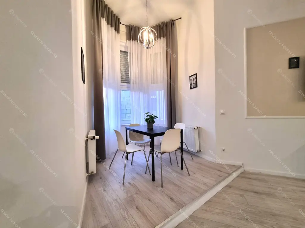 Kiadó albérlet 500000 Ft/hó áron: Budapest, V. kerület  Belgrád rakpart. Mérete: 90 nm, 3 szobás | Alberlet.hu - 6675136