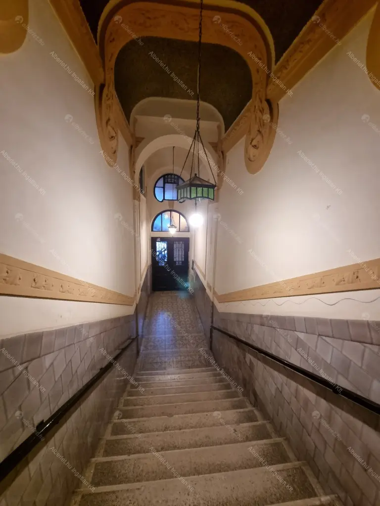 Kiadó albérlet 500000 Ft/hó áron: Budapest, V. kerület  Belgrád rakpart. Mérete: 90 nm, 3 szobás | Alberlet.hu - 6675144