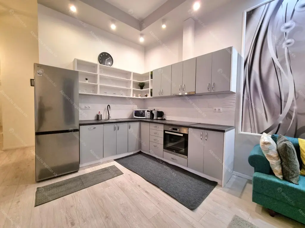 Kiadó albérlet 499000 Ft/hó áron: Budapest, V. kerület  Belgrád rakpart. Mérete: 90 nm, 3 szobás | Alberlet.hu - 6675510