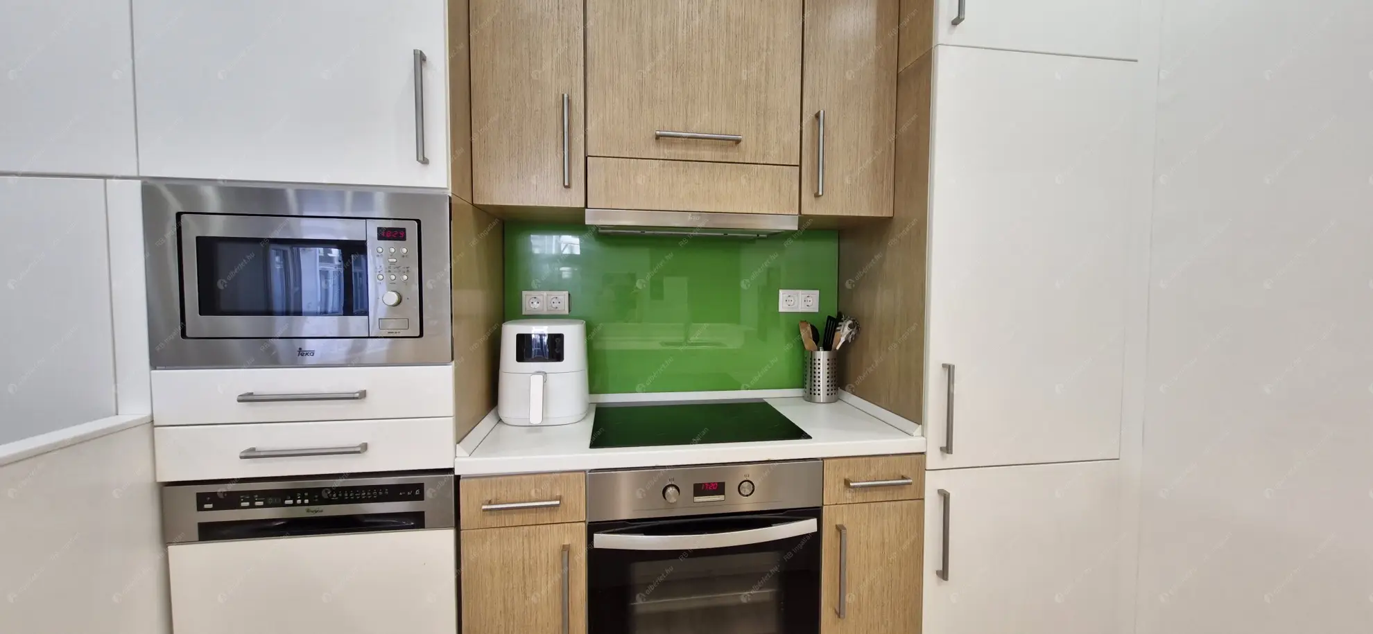 Kiadó albérlet 330000 Ft/hó áron: Budapest, V. kerület  Bihari János utca. Mérete: 40 nm, 2 szobás | Alberlet.hu - 6549414