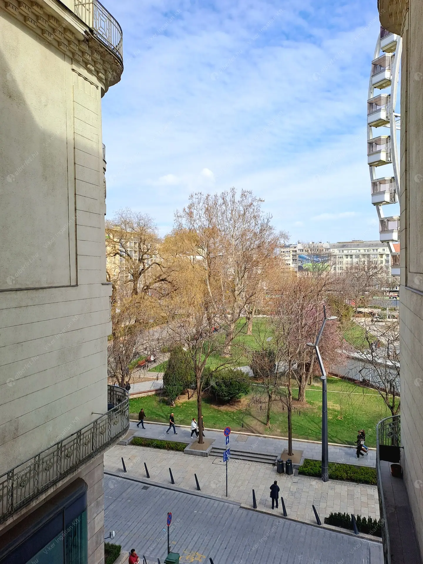 Kiadó albérlet 240000 Ft/hó áron: Budapest, V. kerület  Erzsébet tér. Mérete: 34 nm, 1 szobás | Alberlet.hu - 6434778