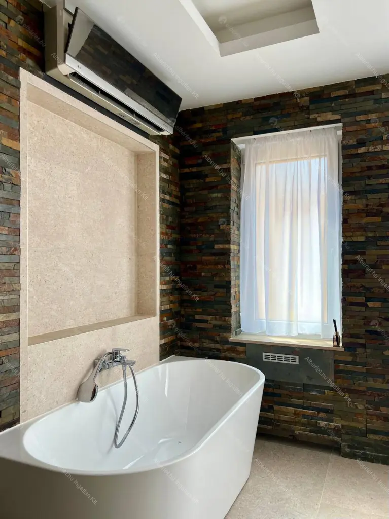 Kiadó albérlet 606000 Ft/hó áron: Budapest, V. kerület  Falk Miksa utca. Mérete: 100 nm, 3 szobás | Alberlet.hu - 6640536