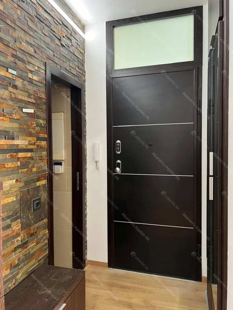 Kiadó albérlet 606000 Ft/hó áron: Budapest, V. kerület  Falk Miksa utca. Mérete: 100 nm, 3 szobás | Alberlet.hu - 6640540