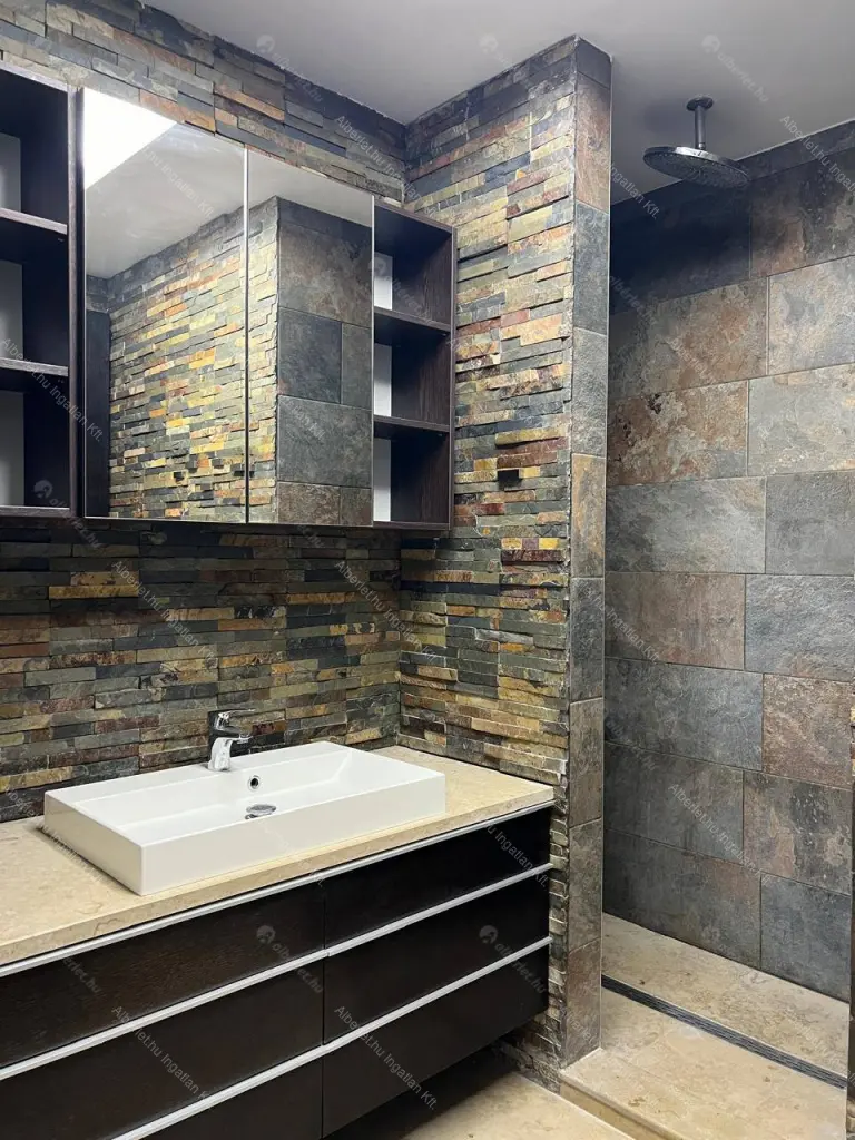 Kiadó albérlet 568000 Ft/hó áron: Budapest, V. kerület  Falk Miksa utca. Mérete: 100 nm, 3 szobás | Alberlet.hu - 6681772