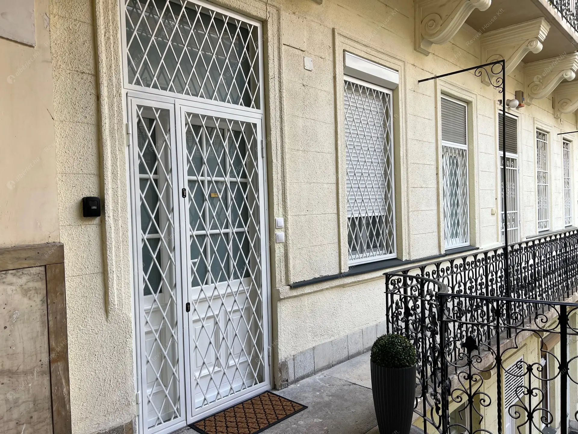 Kiadó albérlet 1164000 Ft/hó áron: Budapest, V. kerület  Falk Miksa utca. Mérete: 111 nm, 4 szobás | Alberlet.hu - 6526597