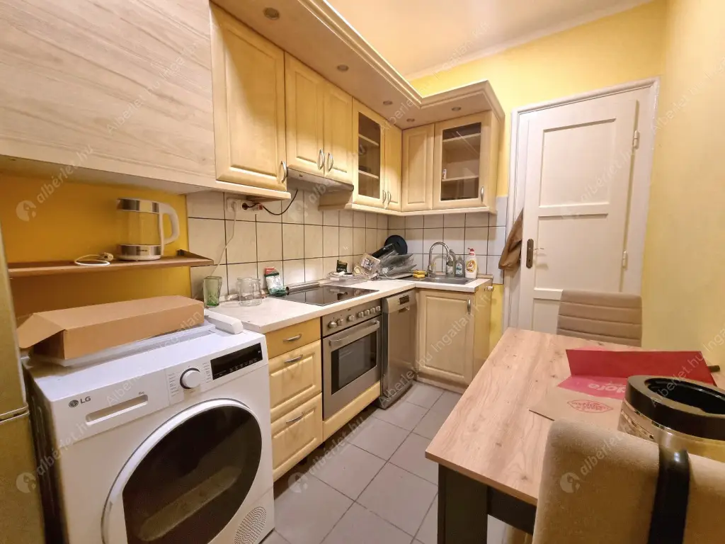 Kiadó albérlet 220000 Ft/hó áron: Budapest, V. kerület  Falk Miksa utca. Mérete: 31 nm, 1 szobás | Alberlet.hu - 6556534