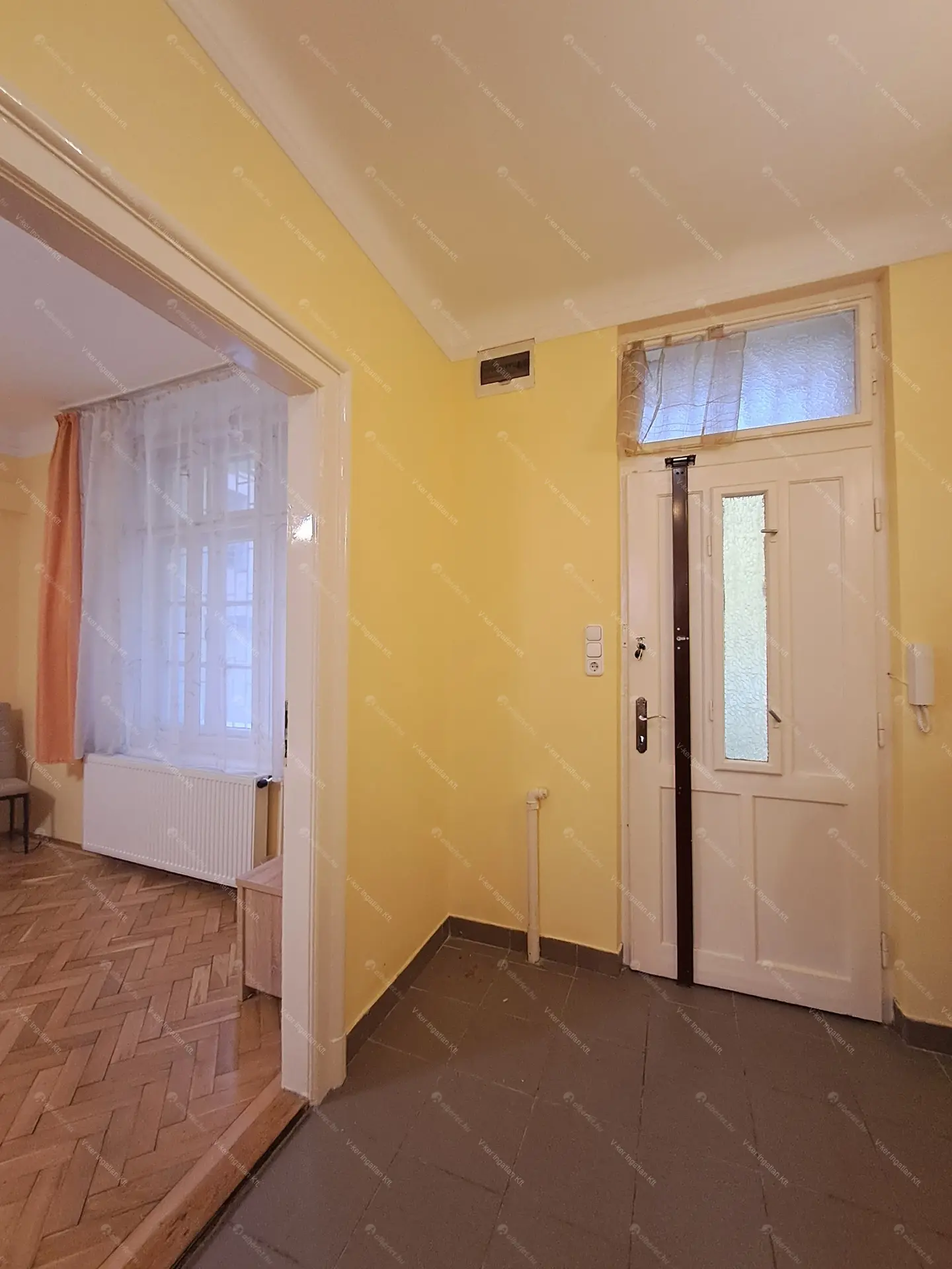 Kiadó albérlet 190000 Ft/hó áron: Budapest, V. kerület  Falk Miksa utca. Mérete: 33 nm, 1 szobás | Alberlet.hu - 6353300