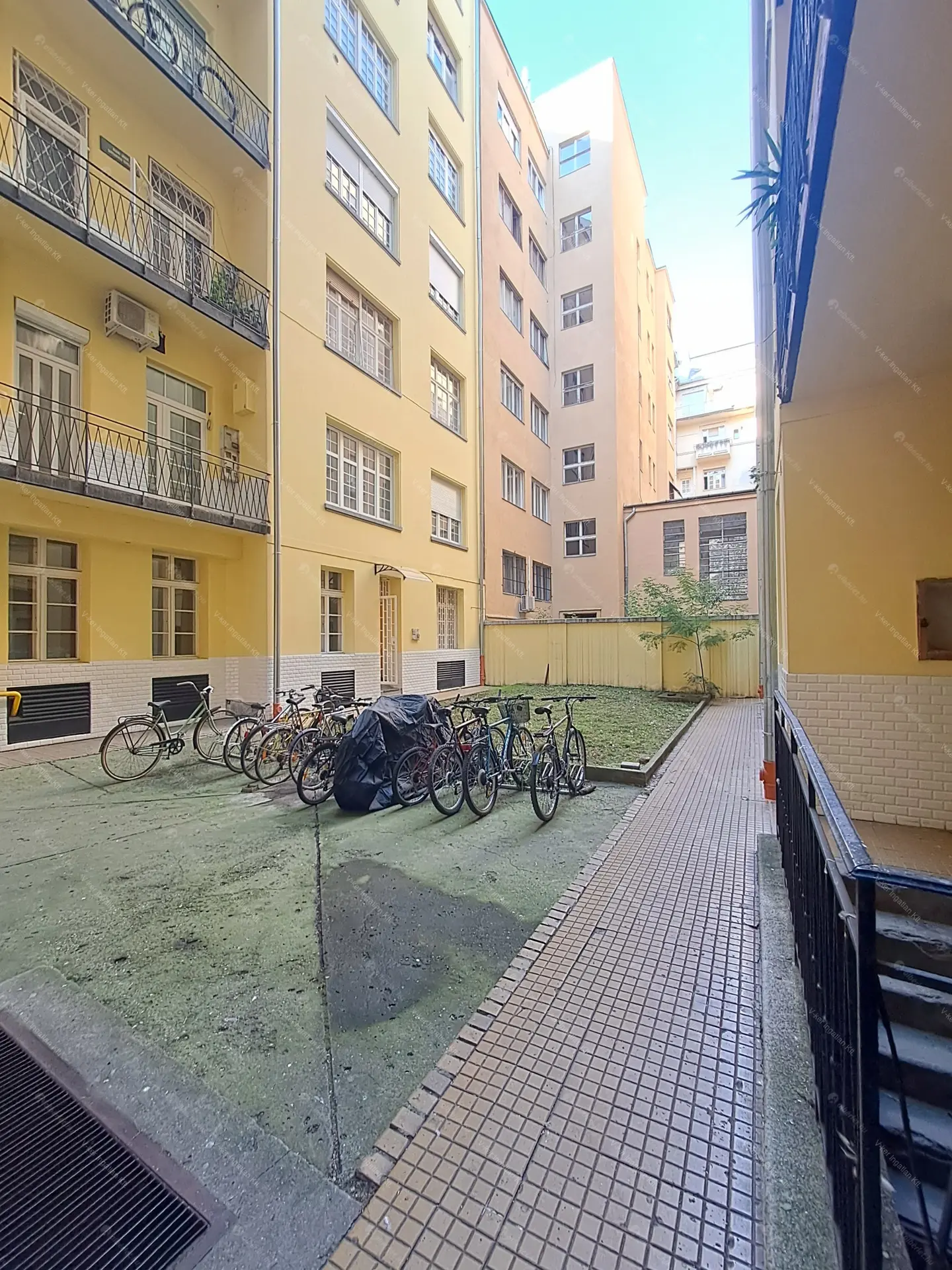 Kiadó albérlet 190000 Ft/hó áron: Budapest, V. kerület  Falk Miksa utca. Mérete: 33 nm, 1 szobás | Alberlet.hu - 6353305