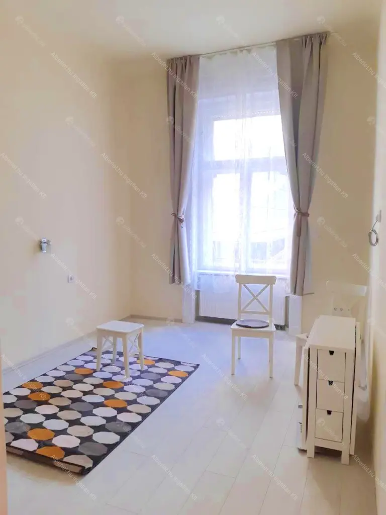 Kiadó albérlet 330000 Ft/hó áron: Budapest, V. kerület  Falk Miksa utca. Mérete: 70 nm, 3 szobás | Alberlet.hu - 6650196