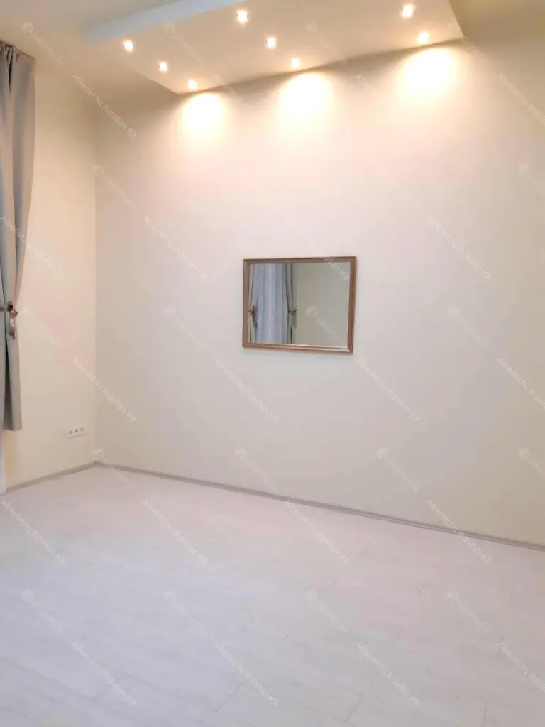 Kiadó albérlet 330000 Ft/hó áron: Budapest, V. kerület  Falk Miksa utca. Mérete: 70 nm, 3 szobás | Alberlet.hu - 6650201