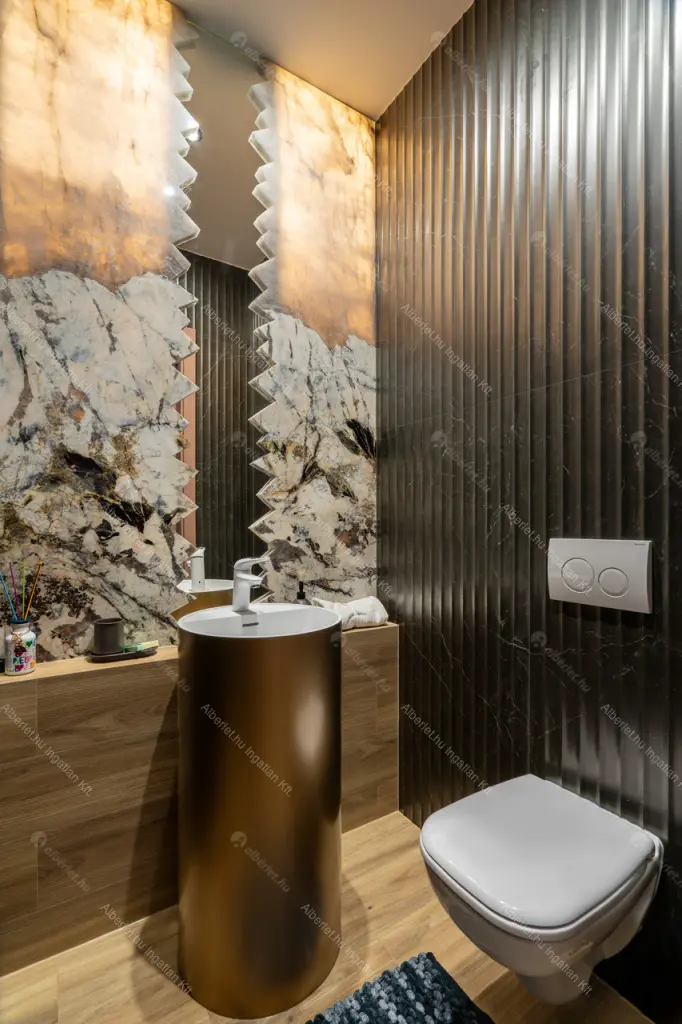 Kiadó albérlet 790000 Ft/hó áron: Budapest, V. kerület  Falk Miksa utca. Mérete: 80 nm, 3 szobás | Alberlet.hu - 6684595