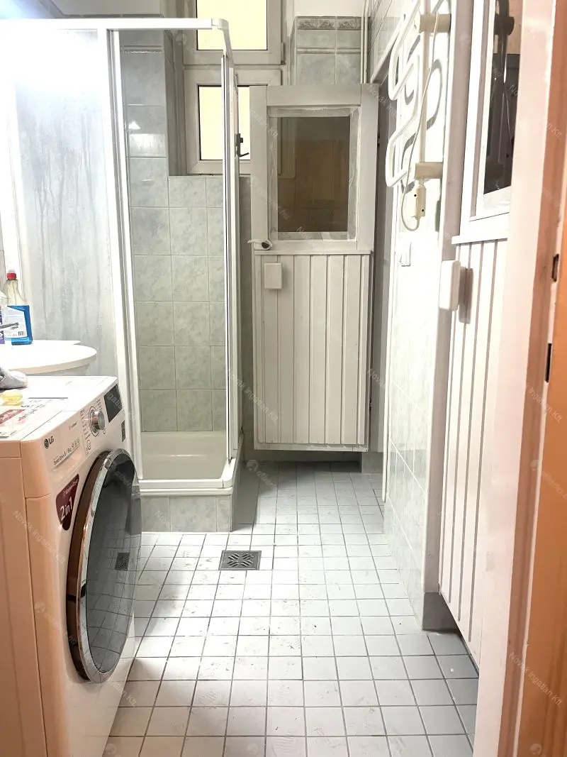 Kiadó albérlet 290000 Ft/hó áron: Budapest, V. kerület  Fehér Hajó utca. Mérete: 68 nm, 2 szobás | Alberlet.hu - 6650915