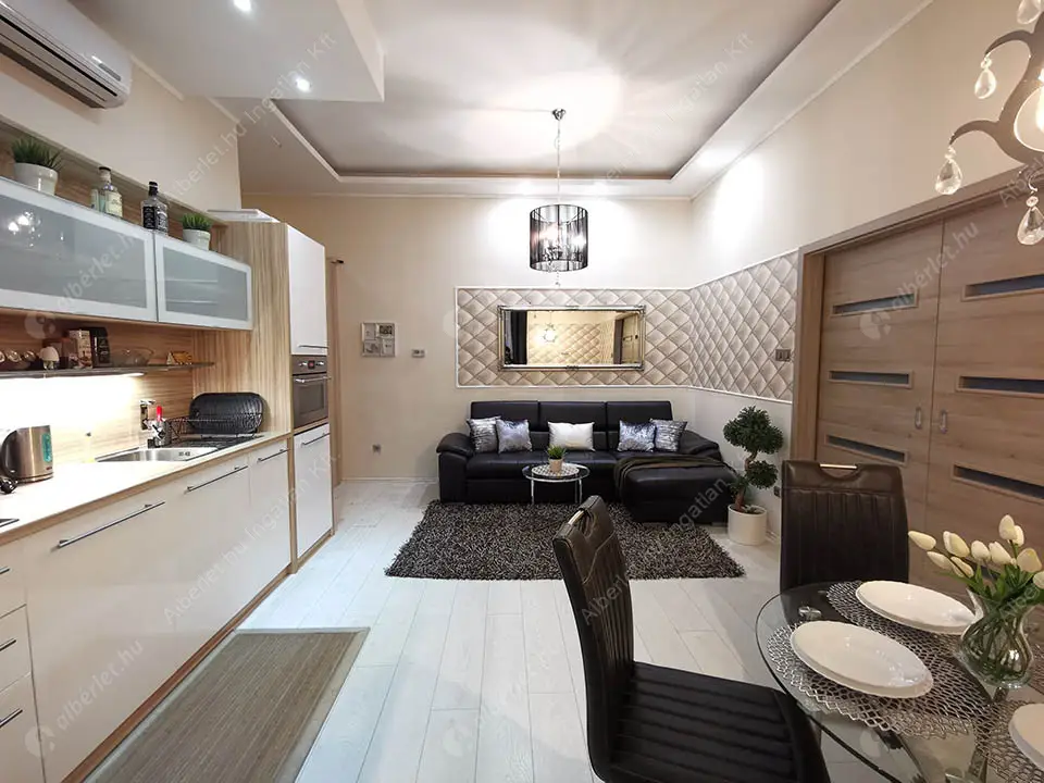 Kiadó albérlet 490000 Ft/hó áron: Budapest, V. kerület  Ferenciek tere. Mérete: 62 nm, 3 szobás | Alberlet.hu - 6625476