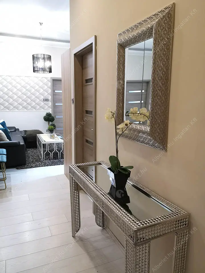 Kiadó albérlet 490000 Ft/hó áron: Budapest, V. kerület  Ferenciek tere. Mérete: 62 nm, 3 szobás | Alberlet.hu - 6625482