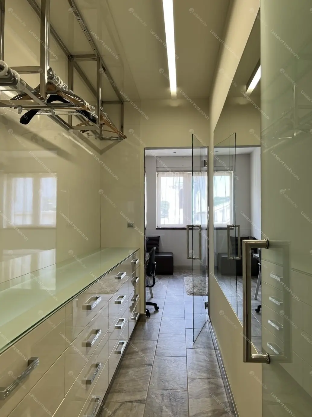 Kiadó albérlet 772000 Ft/hó áron: Budapest, V. kerület  Galamb utca. Mérete: 100 nm, 3 szobás | Alberlet.hu - 6690670