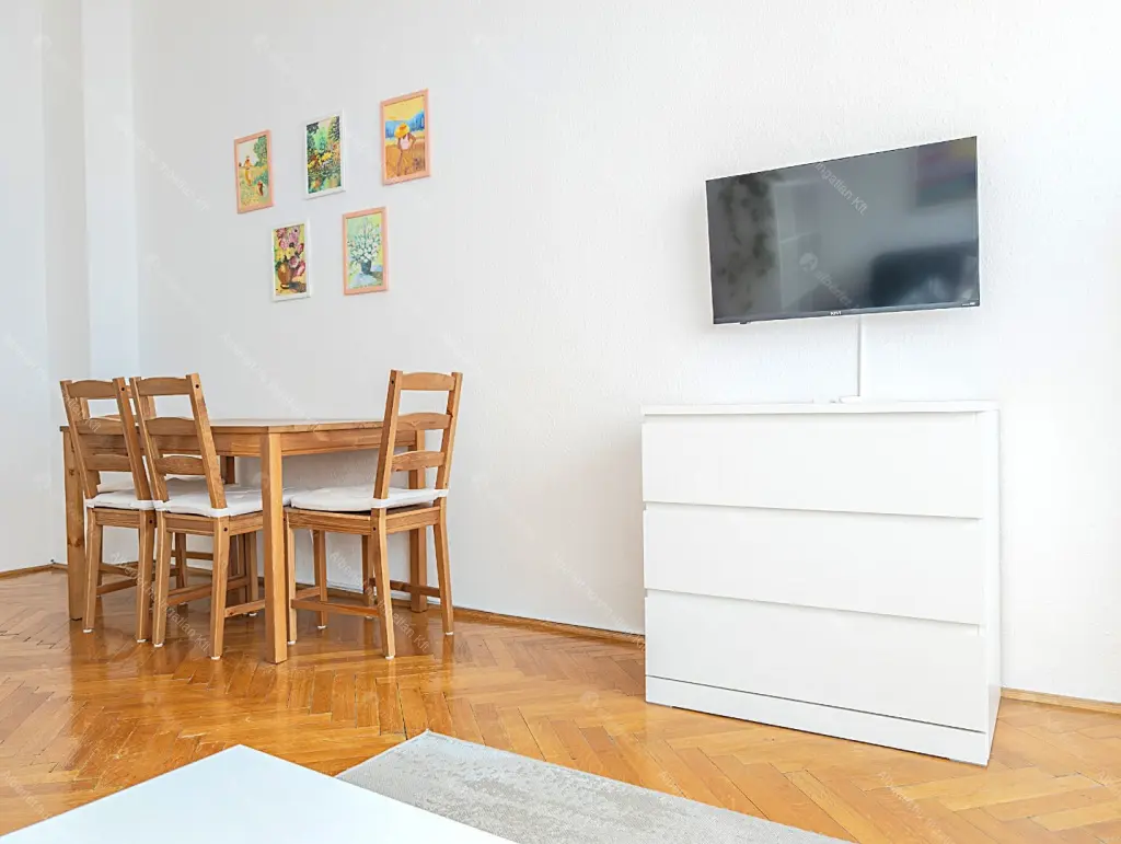 Kiadó albérlet 255000 Ft/hó áron: Budapest, V. kerület  Galamb utca. Mérete: 35 nm, 1 szobás | Alberlet.hu - 6702087