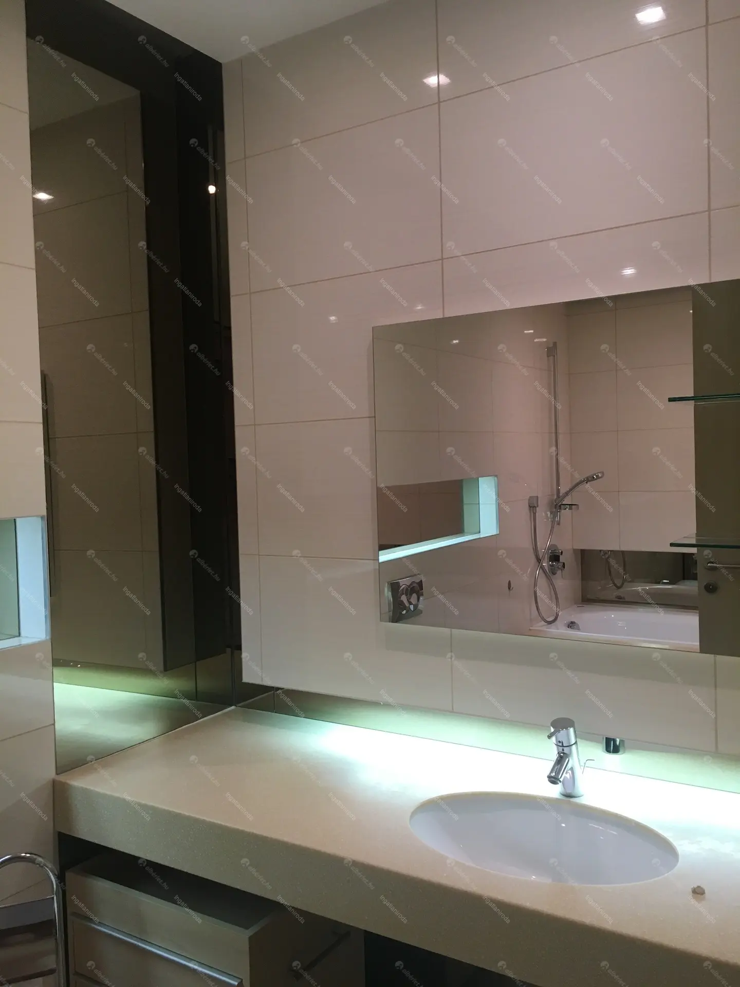 Kiadó albérlet 660000 Ft/hó áron: Budapest, V. kerület  Garibaldi utca. Mérete: 90 nm, 3 szobás | Alberlet.hu - 5749561