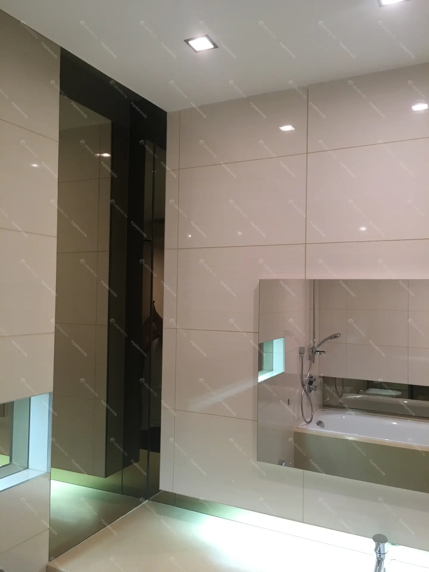 Kiadó albérlet 660000 Ft/hó áron: Budapest, V. kerület  Garibaldi utca. Mérete: 90 nm, 3 szobás | Alberlet.hu - 5749562