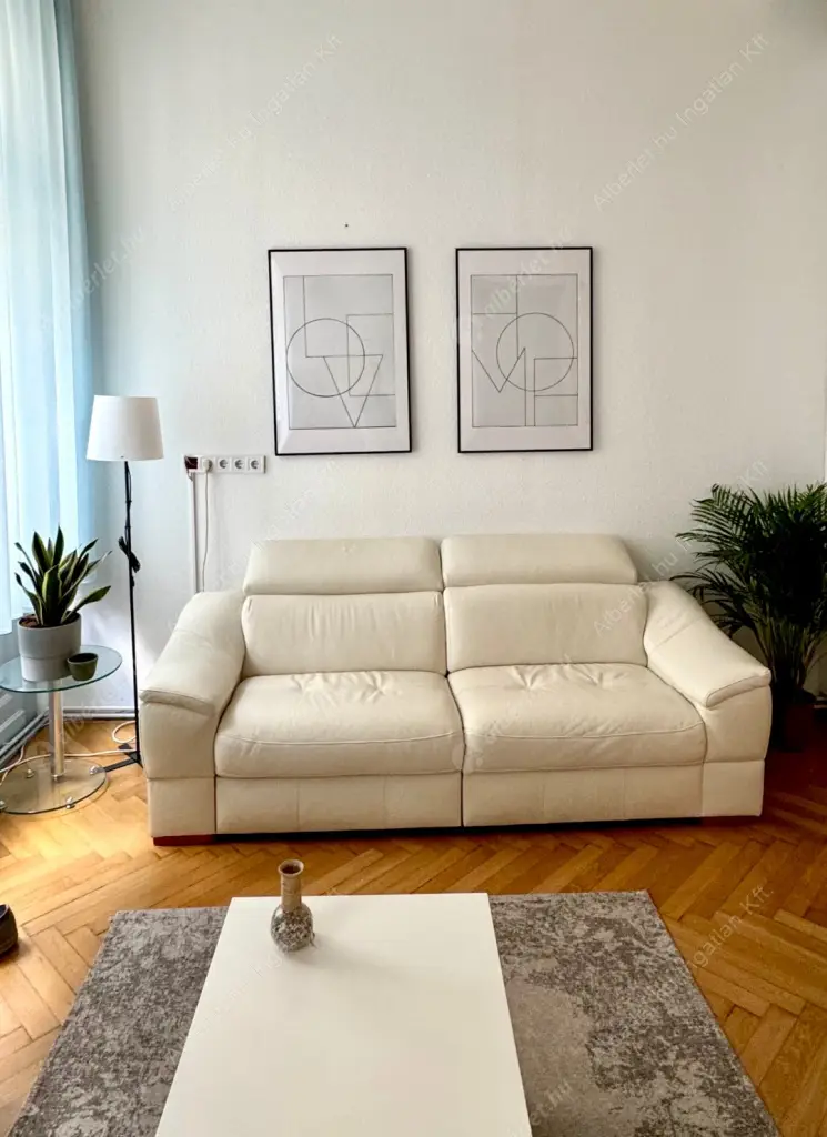 Kiadó albérlet 563000 Ft/hó áron: Budapest, V. kerület  Haris köz. Mérete: 100 nm, 3 szobás | Alberlet.hu - 6638392