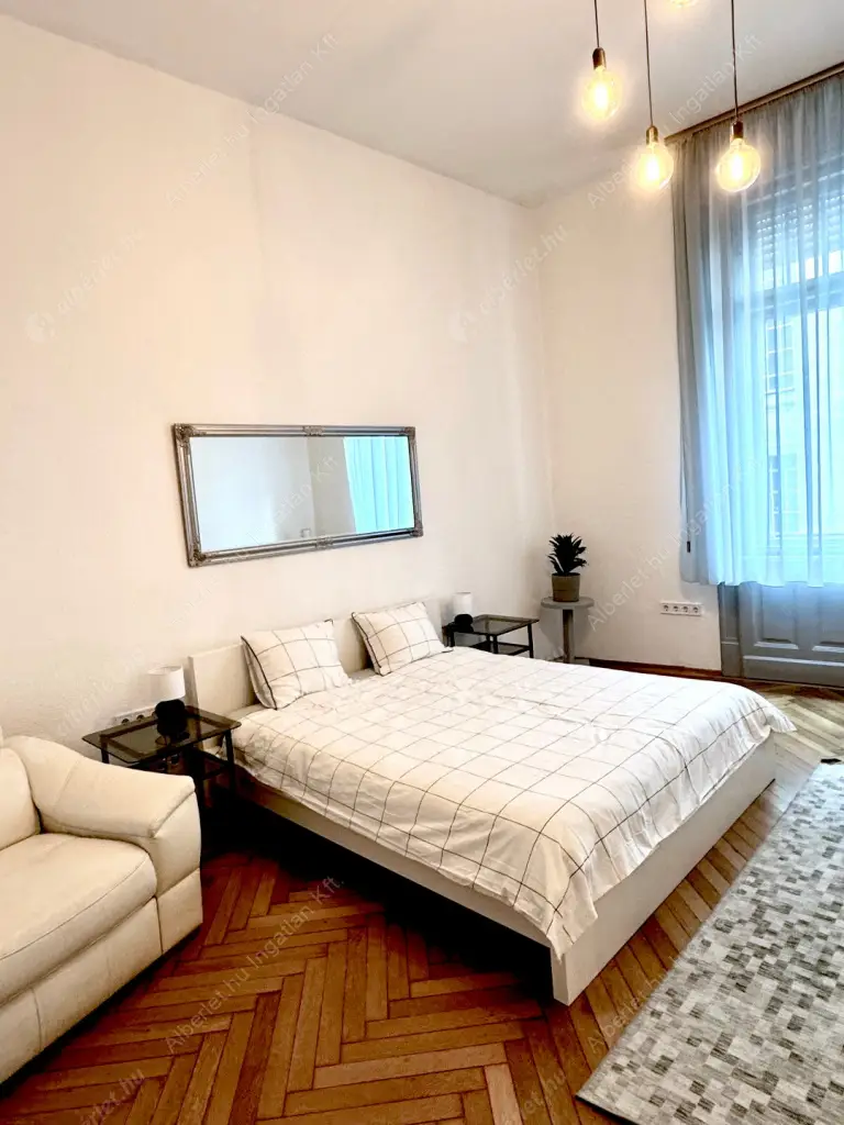 Kiadó albérlet 563000 Ft/hó áron: Budapest, V. kerület  Haris köz. Mérete: 100 nm, 3 szobás | Alberlet.hu - 6638398