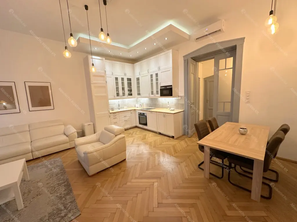 Kiadó albérlet 499000 Ft/hó áron: Budapest, V. kerület  Haris köz. Mérete: 100 nm, 3 szobás | Alberlet.hu - 6681992